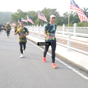 Runner Photo 6836029