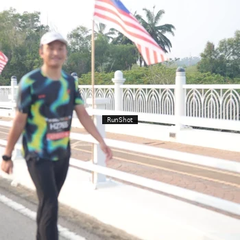 Runner Photo 6836030