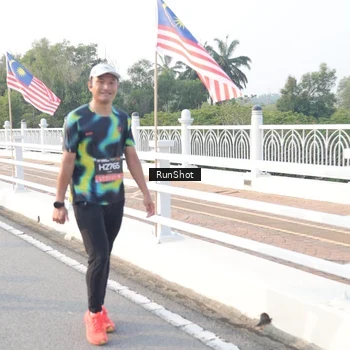 Runner Photo 6836033