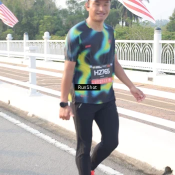 Runner Photo 6836034