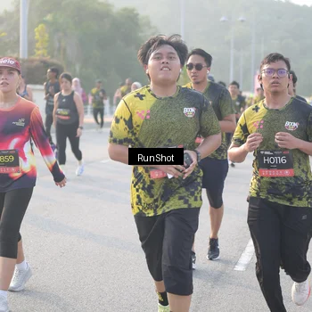 Runner Photo 6836053