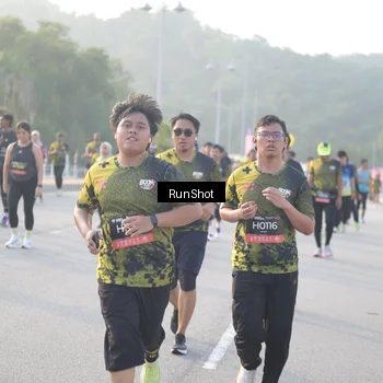 Runner Photo 6836058