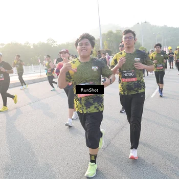 Runner Photo 6836072