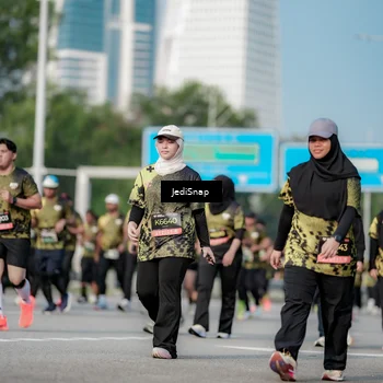 Runner Photo 6836073