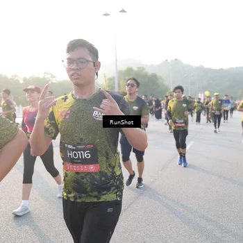 Runner Photo 6836079