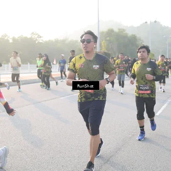 Runner Photo 6836090