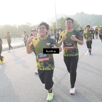 Runner Photo 6836094