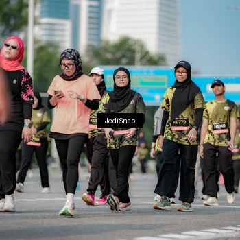 Runner Photo 6836208