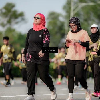 Runner Photo 6836211