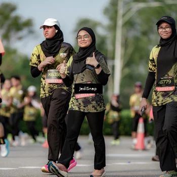 Runner Photo 6836235