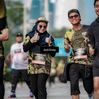 Runner Photo 6836334