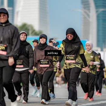 Runner Photo 6836451
