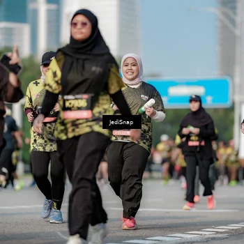 Runner Photo 6836453