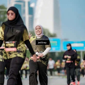 Runner Photo 6836458