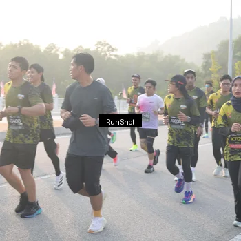 Runner Photo 6836470
