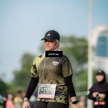 Runner Photo 6836476