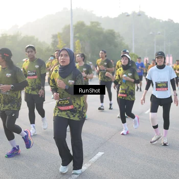 Runner Photo 6836531