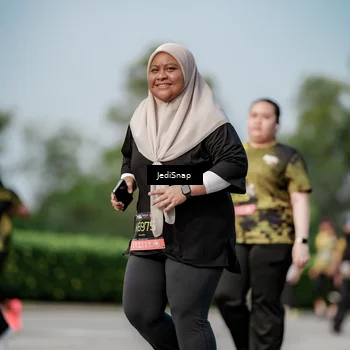 Runner Photo 6836554