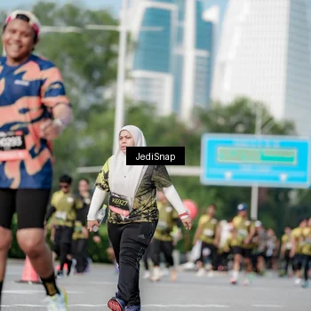 Runner Photo 6836879