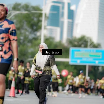 Runner Photo 6836889