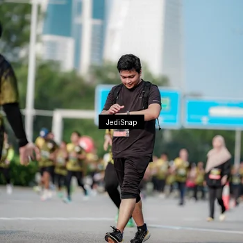 Runner Photo 6836914