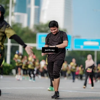 Runner Photo 6836915