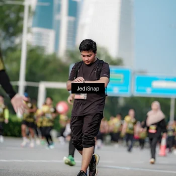 Runner Photo 6836919