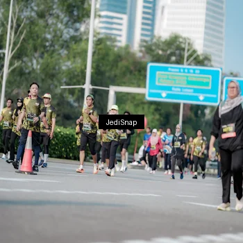 Runner Photo 6836994