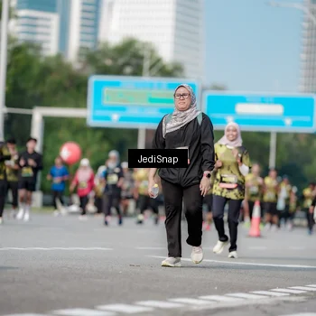 Runner Photo 6837002