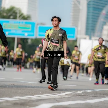Runner Photo 6837034