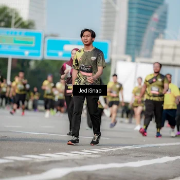 Runner Photo 6837038
