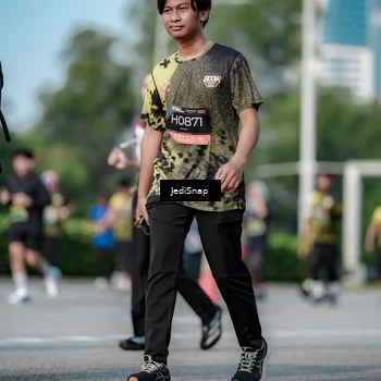 Runner Photo 6837050