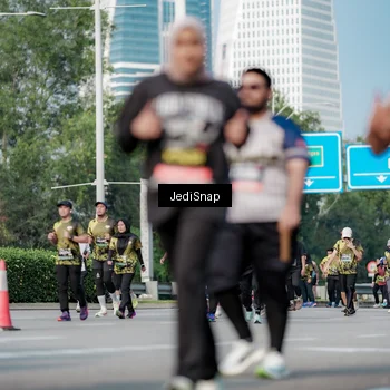 Runner Photo 6837152