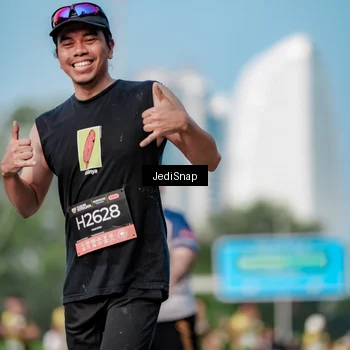 Runner Photo 6837172