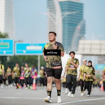 Runner Photo 6837223