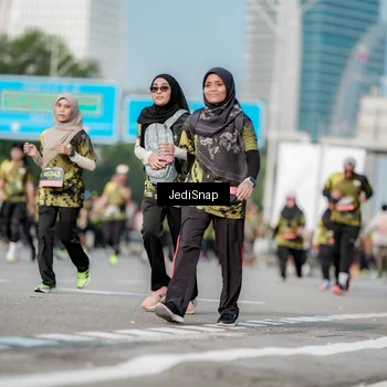 Runner Photo 6837357