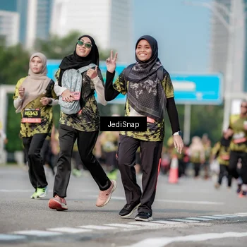 Runner Photo 6837395