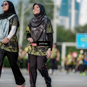 Runner Photo 6837396