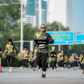 Runner Photo 6837432