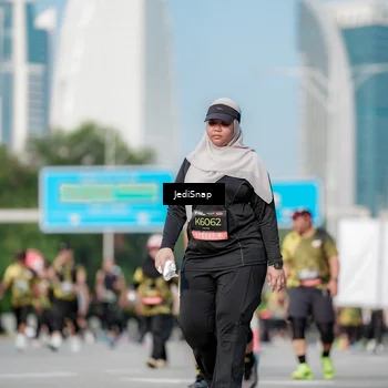 Runner Photo 6837441