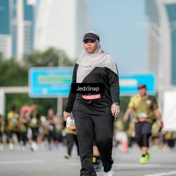 Runner Photo 6837445