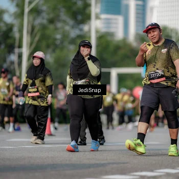 Runner Photo 6837487