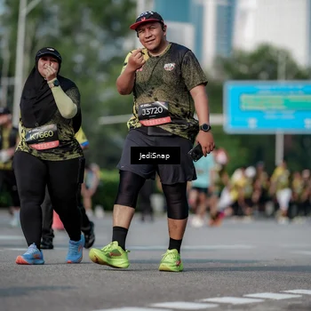 Runner Photo 6837490