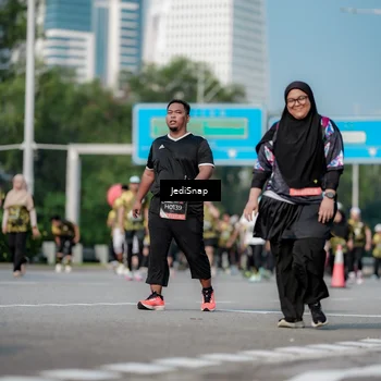 Runner Photo 6837515