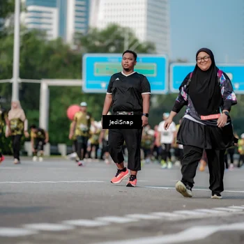 Runner Photo 6837528