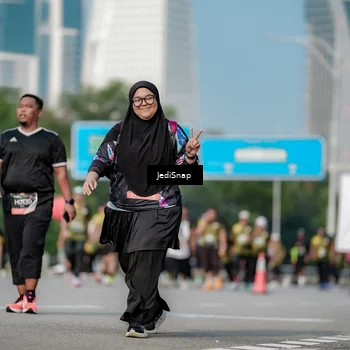Runner Photo 6837574