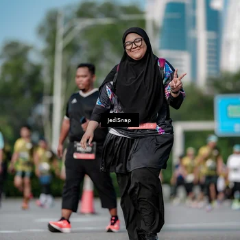 Runner Photo 6837577