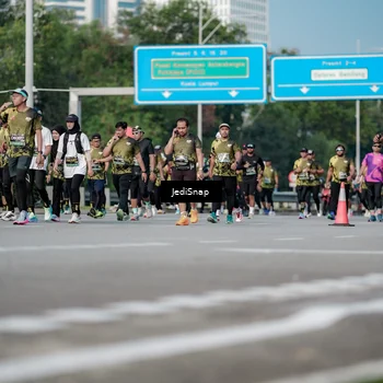 Runner Photo 6837587