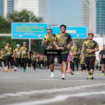 Runner Photo 6837588