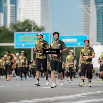 Runner Photo 6837603